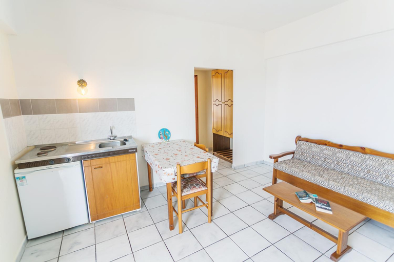 Others 5, Yiannis Ηotel, South Aegean
