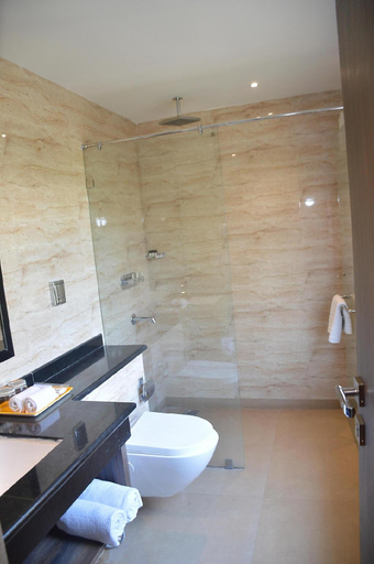 Bathroom, i-TOWNe (A Unit of Hotel Shivam International), Deoghar