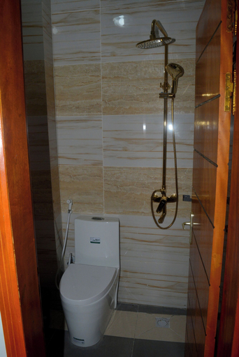 Bathroom 5, HOTEL SAN PEDRO Odza Yaounde Cameroon, Mfoundi