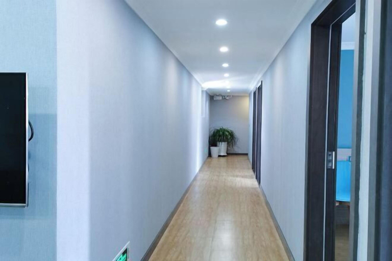Others 5, Qiangxing Inn, Chongqing