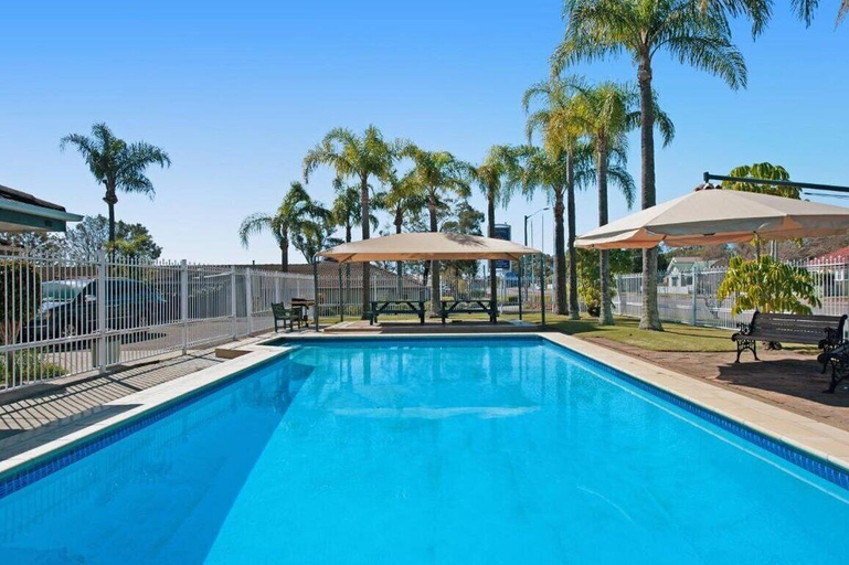 Sport & Beauty 5, Colonial Terrace Motor Inn, Port Stephens