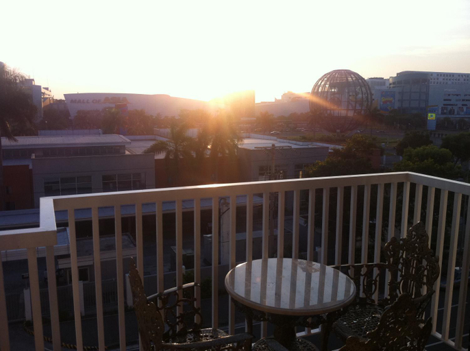 Others 3, Sea Residences - Rheiyn, Pasay City