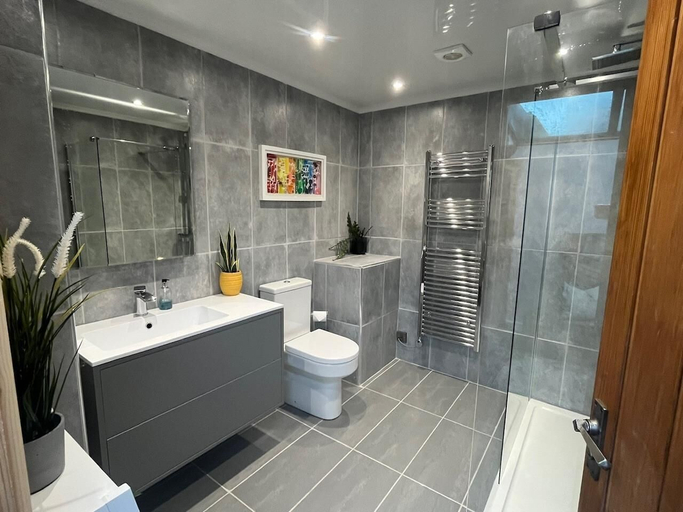 Bathroom, Farmhouse Annexe With Home-cooked Breakfast, Cornwall