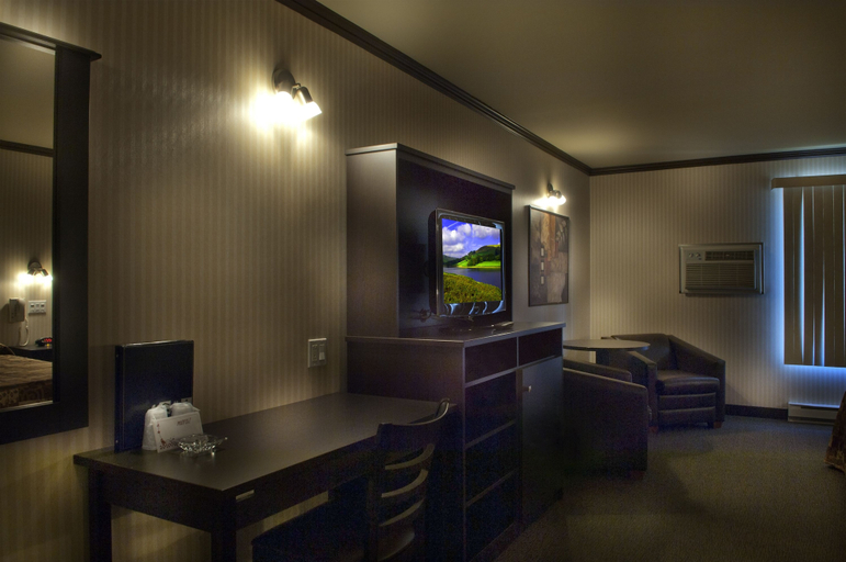Others 5, Ramada by Wyndham Laval, Laval