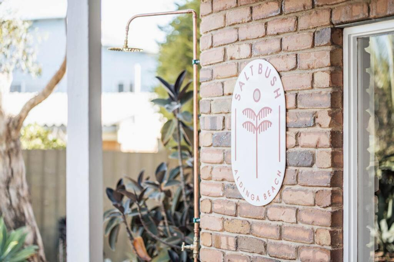 Salt Bush Beach House~the ultimate Fleurieu escape, Adelaide