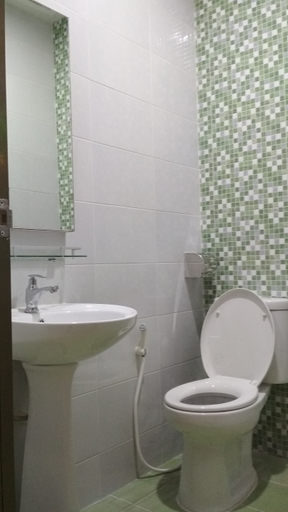 Bathroom 5, SleepRest @ Plamo Garden, Batam
