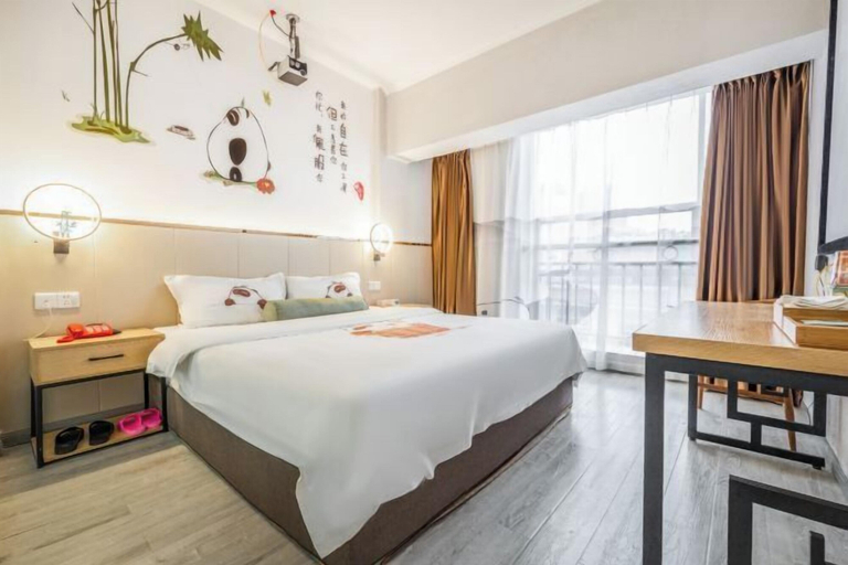 Bedroom 3, Zhufangzi Cinema Hotel (Anyue Beimenkou), Ziyang