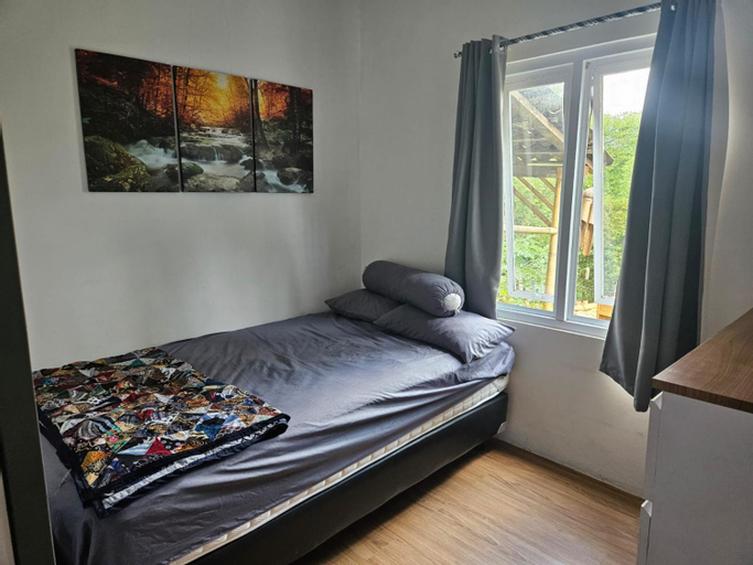 Bedroom 8