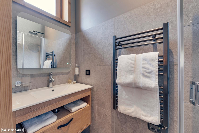 Bathroom 4, Hotel Avancher, Savoie