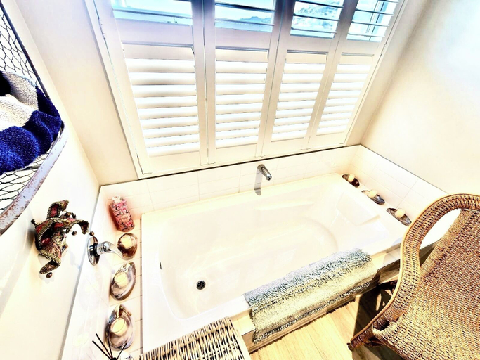 Bathroom 5, Lyttelton Boatique House, Christchurch