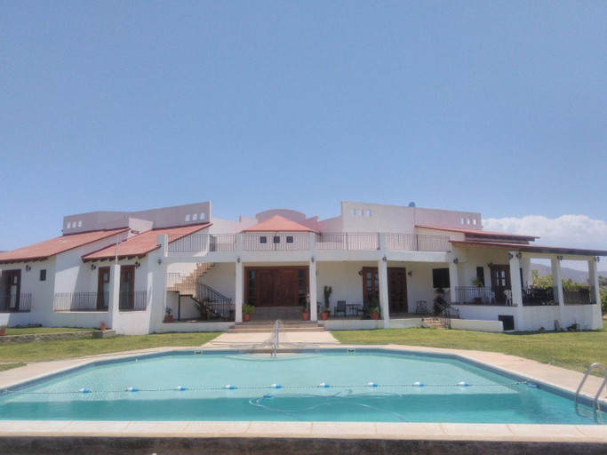 Exterior 11