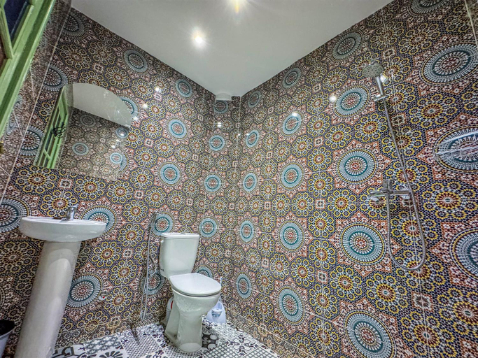 Bathroom 1, Dar Sharif Tanger, Tanger-Assilah