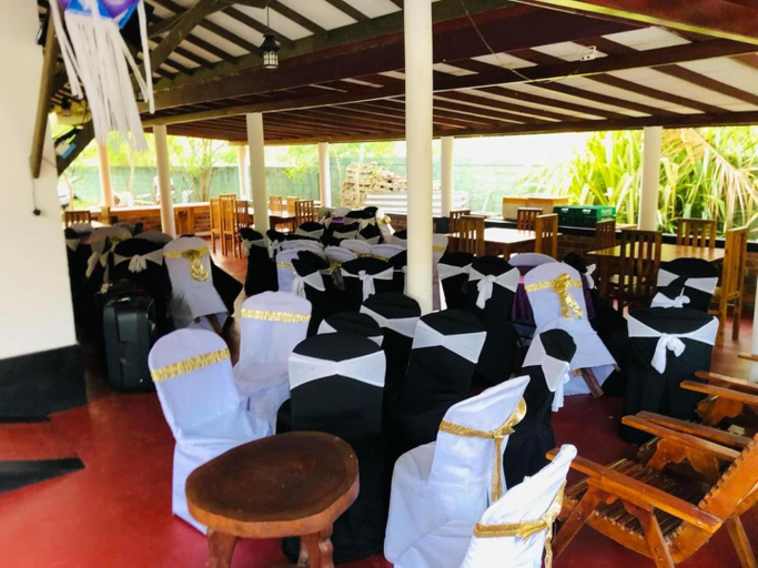 Food & Drinks 4, Hotel Tree Garden Wilpaththu Nochchiyagma Anuradhapura, Nochchiyagama