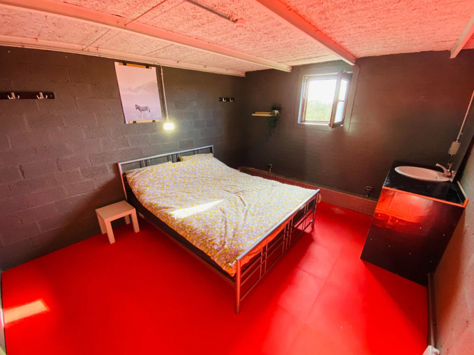Bedroom 3, Hostel Klimkaffee Oudenburg, West-Vlaanderen