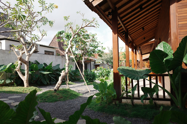 Exterior & Views 6