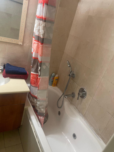 Bathroom 4, מרינה טוורס Marina towers