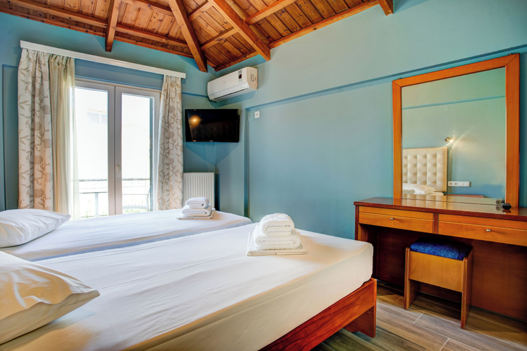 Bedroom 4, Heliotrope The Studios, North Aegean