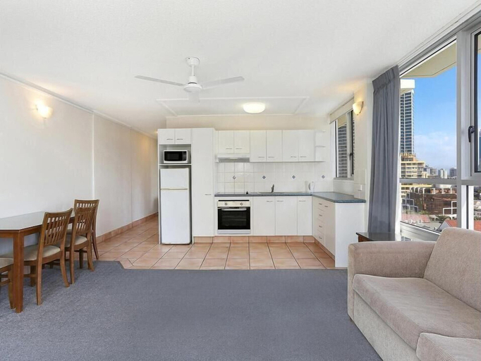 Others 5, Beach Side Apartment, Gold Coast