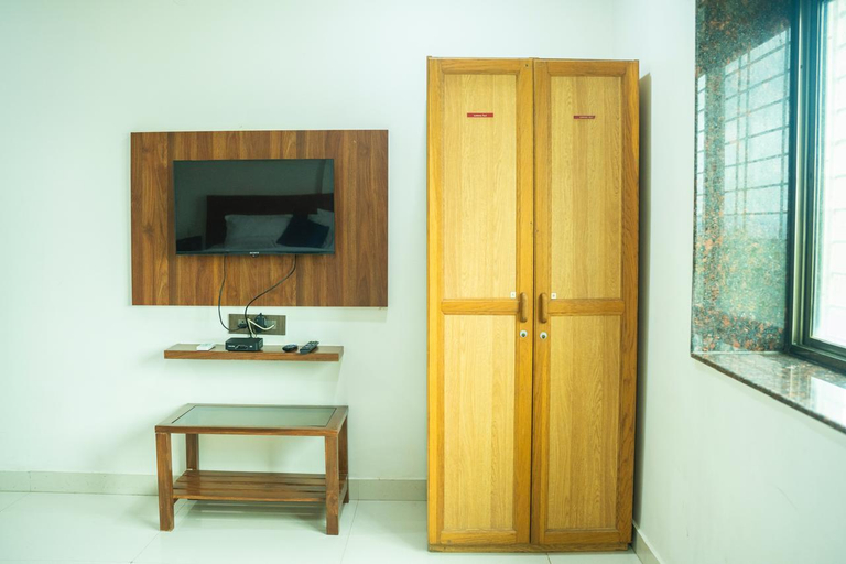 Others 3, Hotel Rajwada, Pune