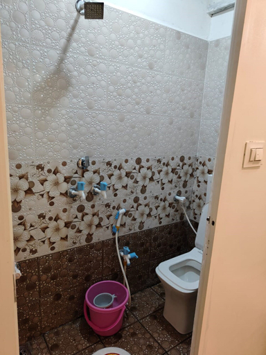 Bathroom 3, Goroomgo Kshipra Guest House Ujjain, Ujjain