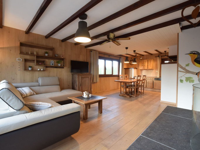 Others 5, Very Welcoming and Cosy Chalet, Namur