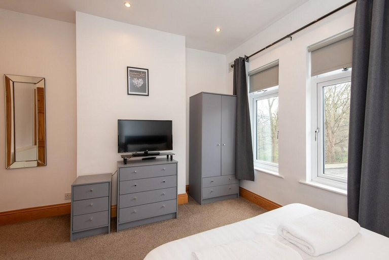 Others 5, Trafalgar Terrace, Darlington
