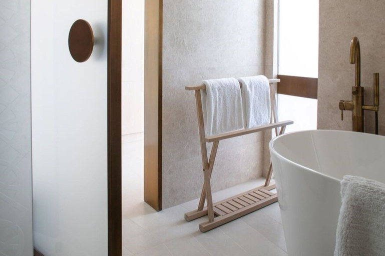 Bathroom 15