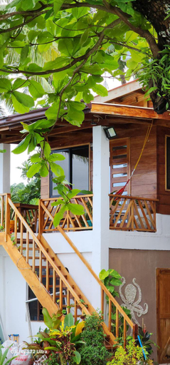 Others 2, Chue&larry's Beachside Homestay, Tomas Oppus