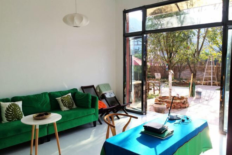Others 5, Na House, Qianxinan Buyei and Miao