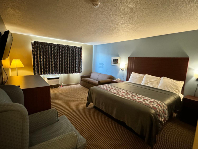 Bedroom 3, Western Inn, Pottawattamie