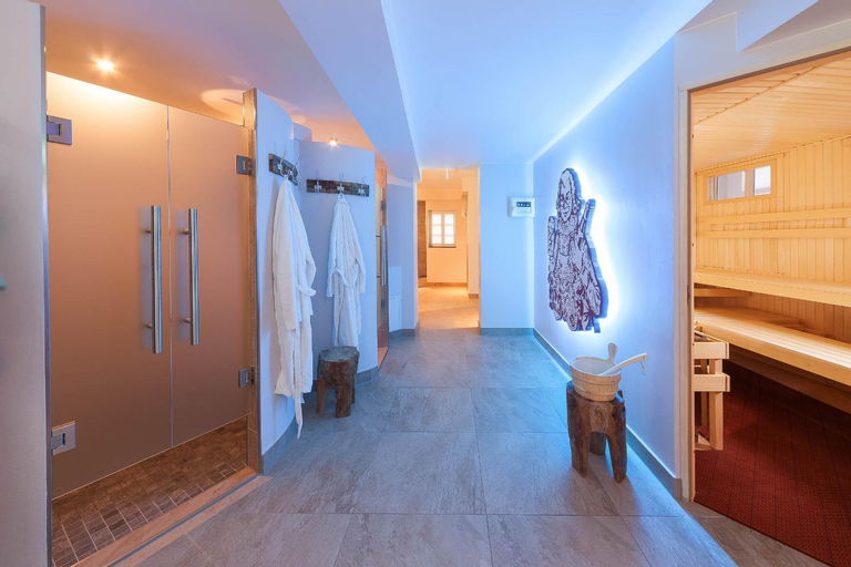 Bedroom 3, Hotel Doctor Weinstube, Bernkastel-Wittlich