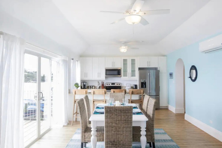 Others 2, Modern Apartment St Georges Bermuda