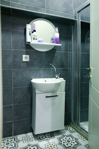 Bathroom 5, Beans House Suite, Beyoğlu