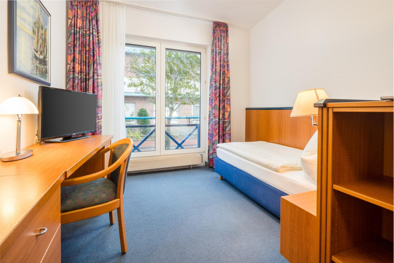 Bedroom 3, Gastehaus Gelsenkirchen, Aurich