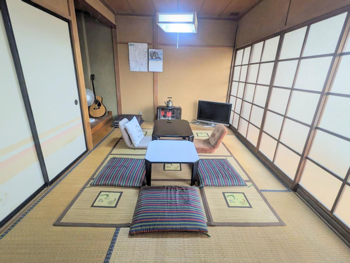Others 5, 北アルプスの麓 日本古民家シェアハウス内の個室, Ōmachi
