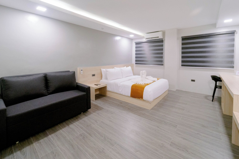 Bedroom 2, A Traveller's Inn, Daraga