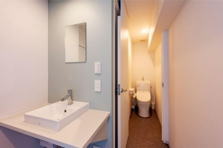 Bathroom 4