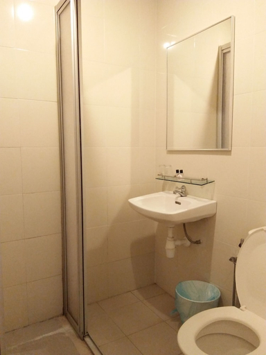 Bathroom 4, Hotel Zamburger Segamat (Previously Koptown Hotel Segamat), Segamat