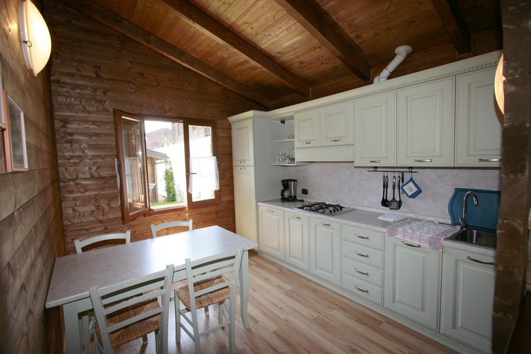 Others 5, Residence Hotel Montegargnano, Brescia