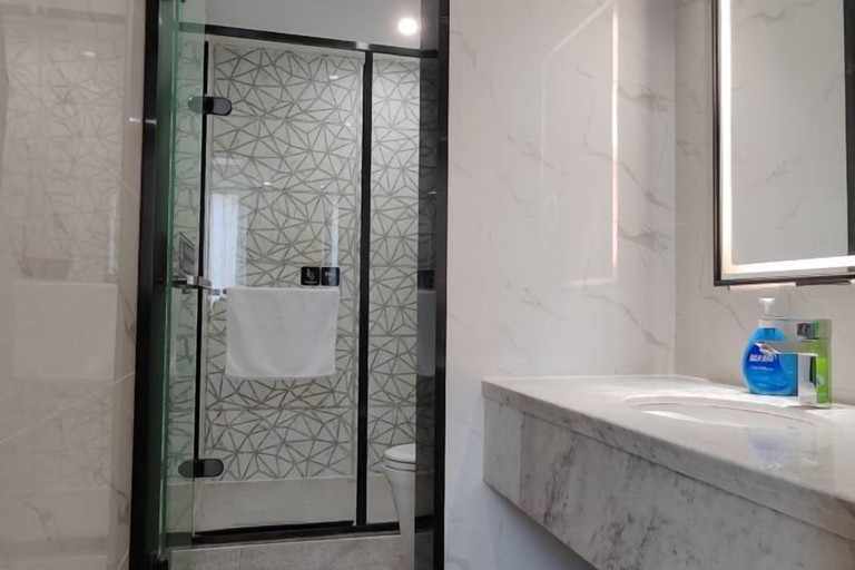 Bathroom 4, Beijing Ruisite Hotel (National Exhibition Center Yonghe Temple Branch), Beijing