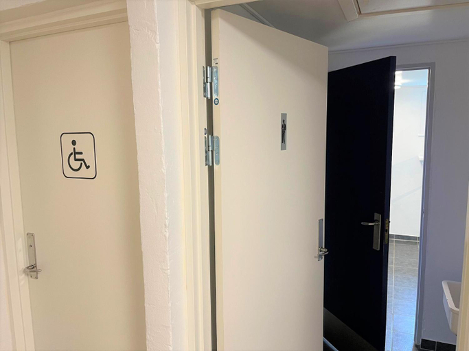 Bathroom 2, Hirtshals Idrætscenter - Vandrehjem - Hostel, Hjørring