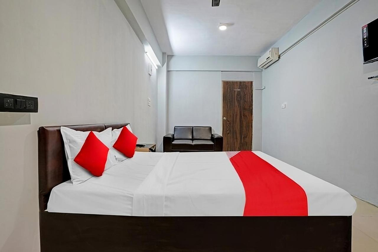Others 5, Hotel Welcome, Surat