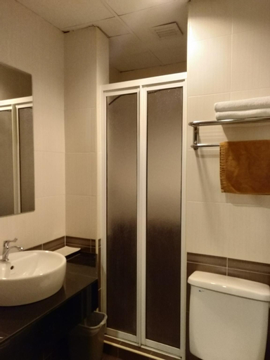 Bathroom 3