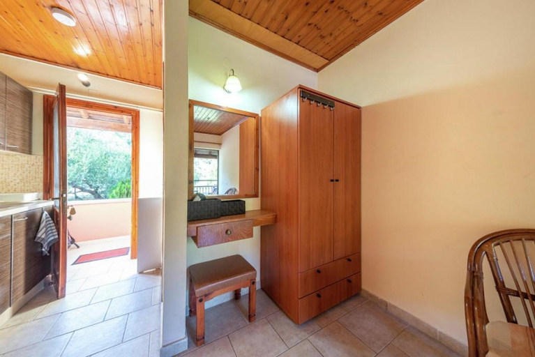 Others 3, Mimosa Apartments with Pool, Ionian Islands