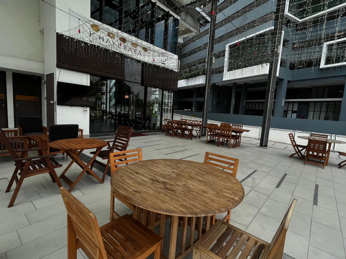 Food & Drinks, Comfy Trefoil Studio-Walk to Setia City Mall/SCCC, Shah Alam