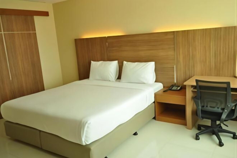 Bedroom 3, Aramis Hotel, Muang Nakhon Sawan