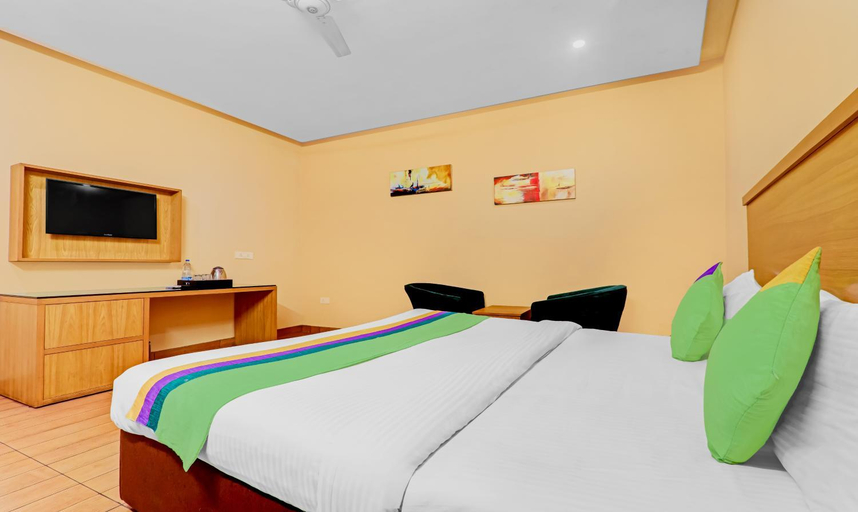 Bedroom 4, Hotel Golden Heights, Agra