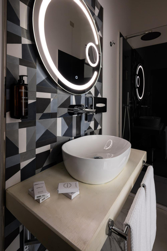 Bathroom 4