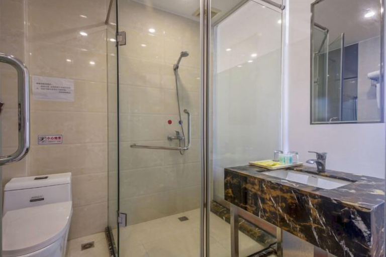 Bathroom 3, Jiaxiang Business Hotel, Zhongshan