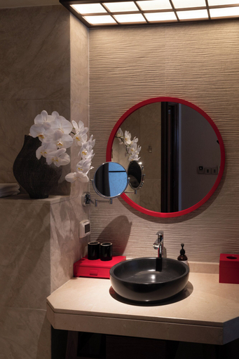 Bathroom 4, Suzu Saigon – A Boutique Hotel, District 1